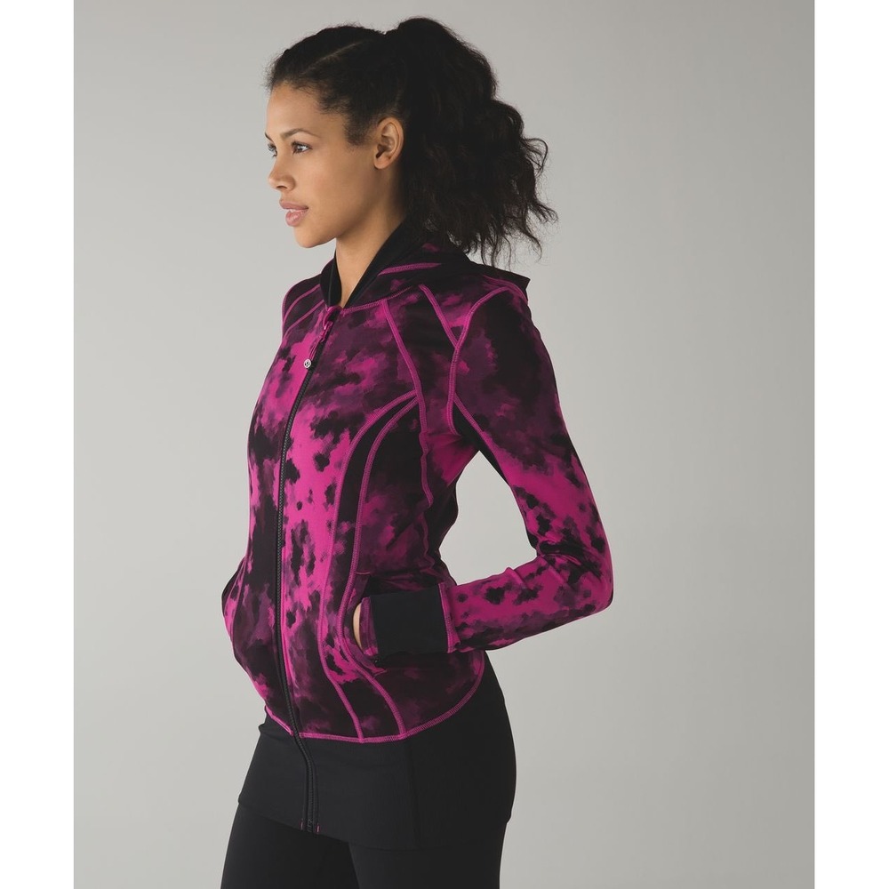 Lululemon Daily Practice Jacket Size 6 Blooming Pixie Raspberry Black
